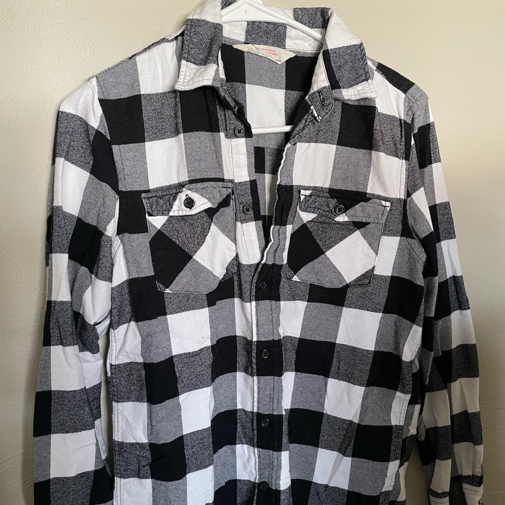 H&M white Buffalo plaid flannel junior 13-14 years (worn as womens small)